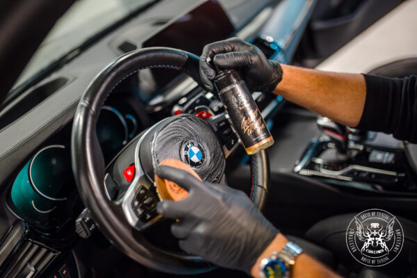 Imagen de Leather cleaner bad boys rrcustoms