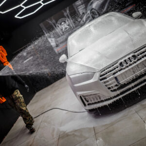 Imagen de Neutral snow foam bad boys rrcustoms