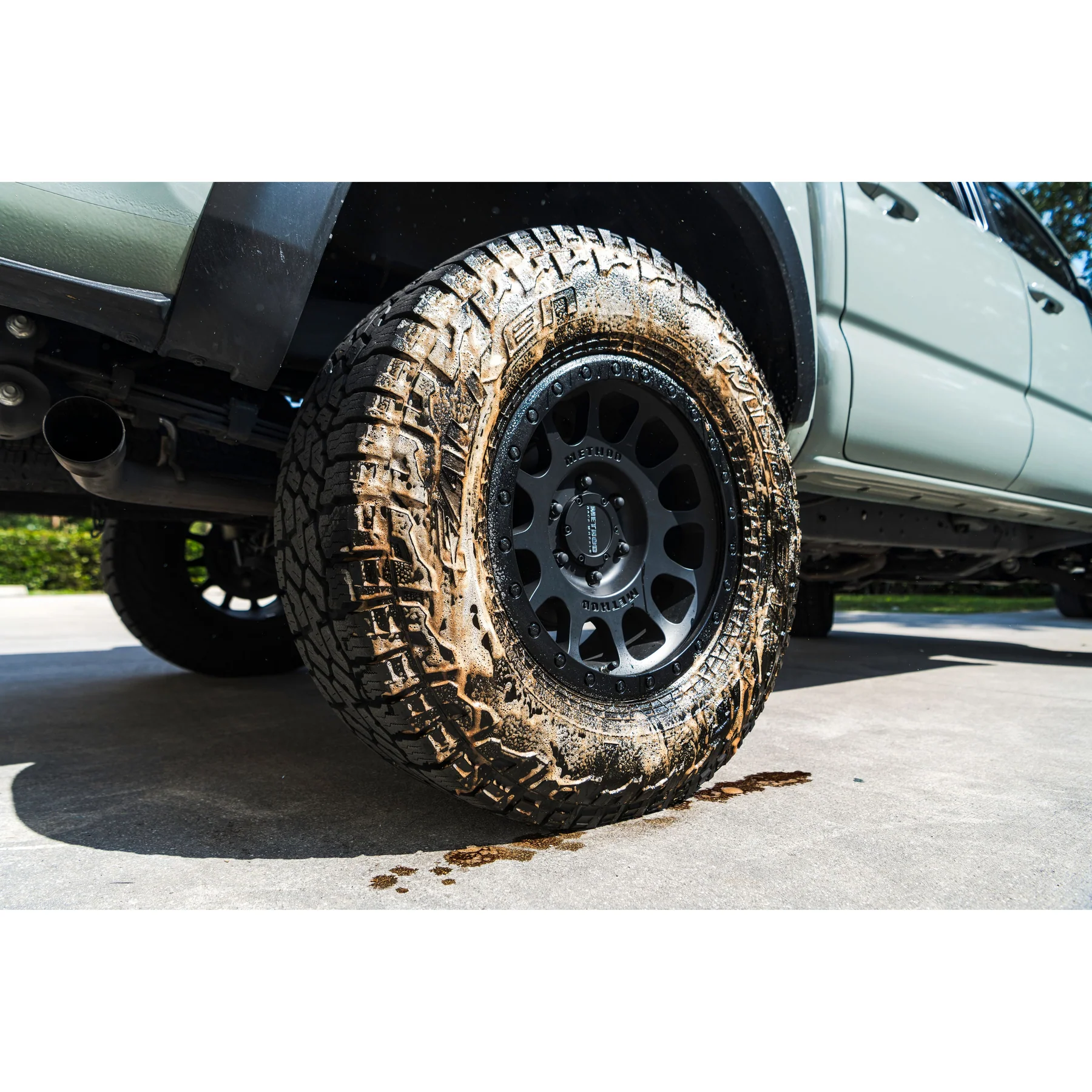 Armour tire cleaner 473ml 2 Imagen de Armour tire cleaner 473ml 2